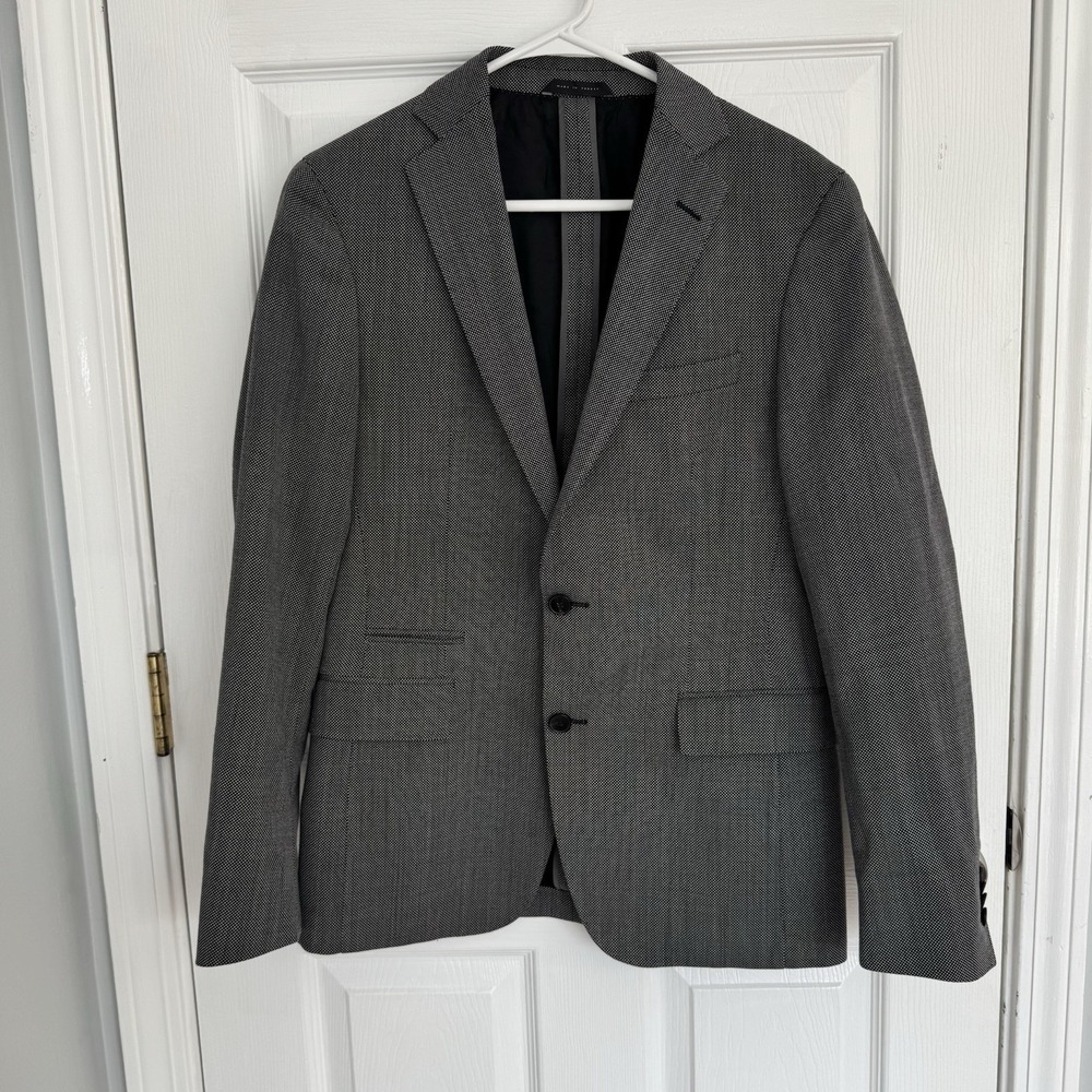 Hugo Boss Men's 38R Virgin Wool Blazer Black Gray Two Button Sport Coat